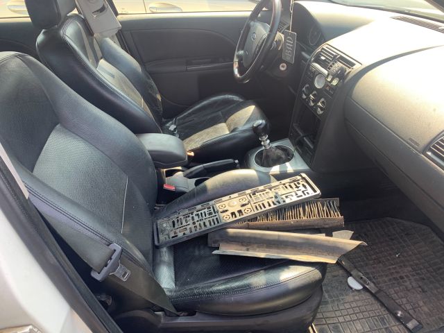 bontott FORD MONDEO III Jobb Hátsó Lámpa