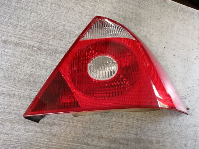 bontott FORD MONDEO III Jobb Hátsó Lámpa