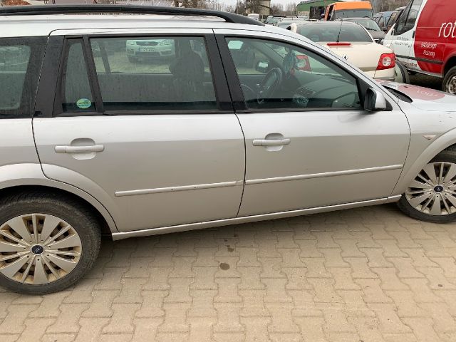 bontott FORD MONDEO III Jobb hátsó Sárvédő