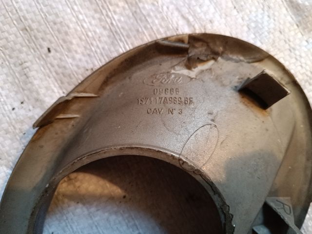 bontott FORD MONDEO III Jobb Ködlámpa Rács