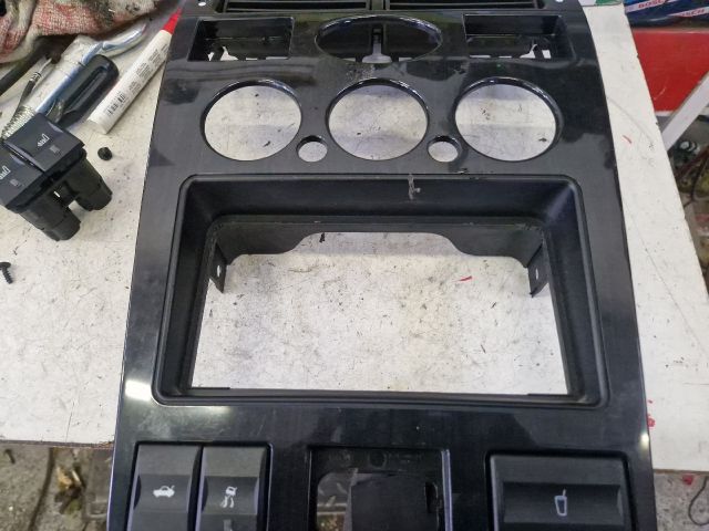 bontott FORD MONDEO III Középkonzol Keret