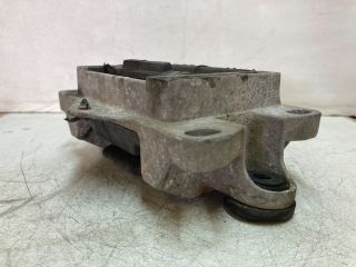 bontott FORD MONDEO III Motor Tartó Bak (Fém)