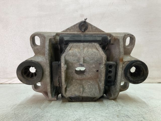 bontott FORD MONDEO III Motor Tartó Bak (Fém)