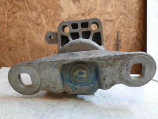 bontott FORD MONDEO III Motor Tartó Bak Jobb