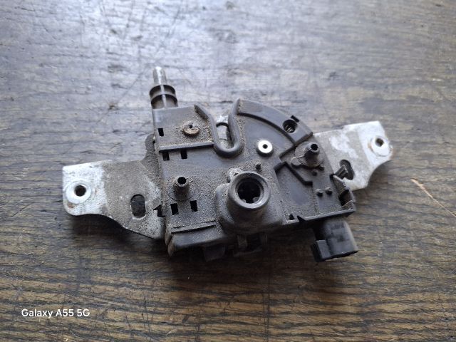 bontott FORD MONDEO III Motorháztető Zárszerkezet