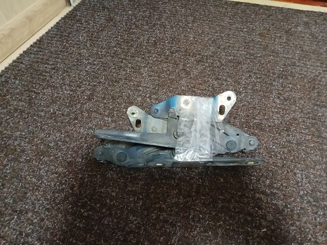 bontott FORD MONDEO III Motorháztető Zsanér Pár