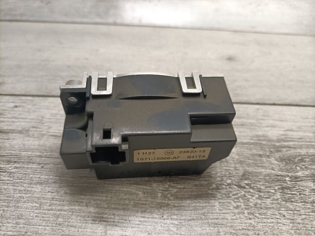 bontott FORD MONDEO III Óra (Időmérő)