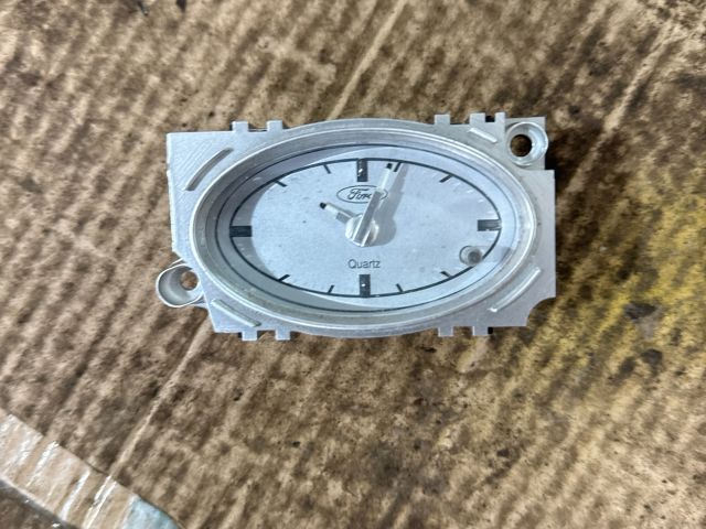 bontott FORD MONDEO III Óra (Időmérő)