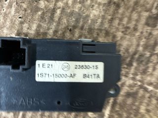 bontott FORD MONDEO III Óra (Időmérő)