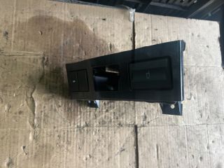 bontott FORD MONDEO III Pohártartó