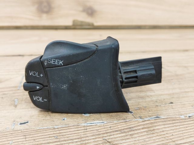 bontott FORD MONDEO III Rádió / CD Kapcsoló