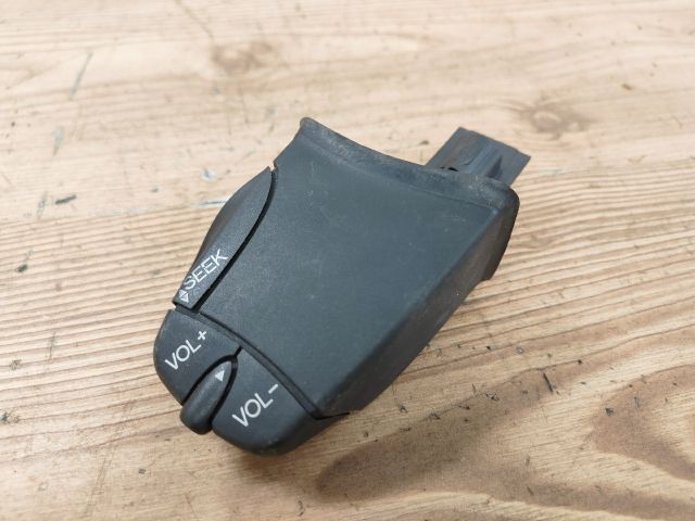 bontott FORD MONDEO III Rádió / CD Kapcsoló