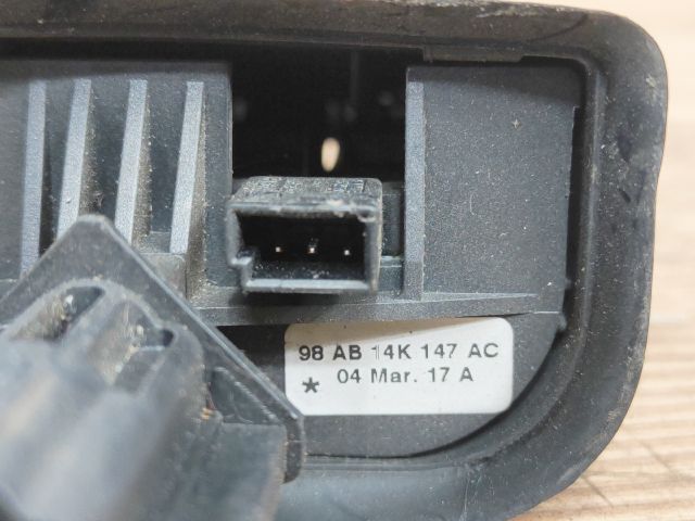 bontott FORD MONDEO III Rádió / CD Kapcsoló