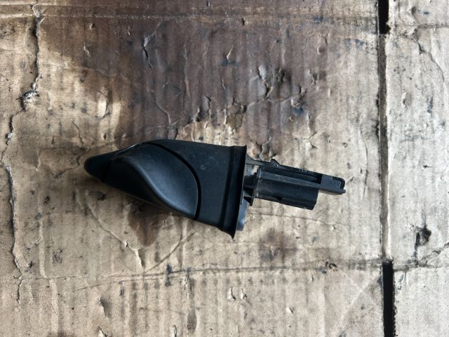 bontott FORD MONDEO III Rádió / CD Kapcsoló