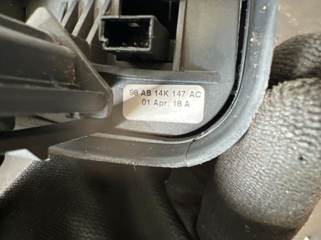 bontott FORD MONDEO III Rádió / CD Kapcsoló