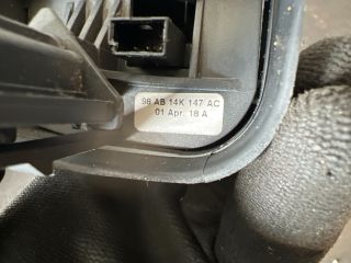 bontott FORD MONDEO III Rádió / CD Kapcsoló