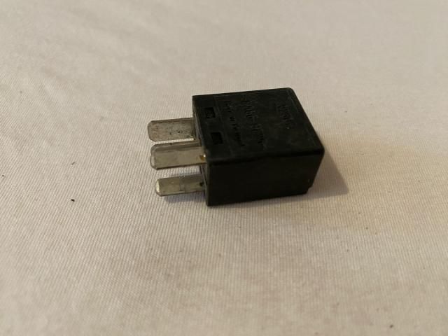 bontott FORD MONDEO III Relé