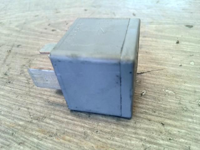 bontott FORD MONDEO III Relé