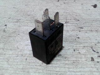 bontott FORD MONDEO III Relé