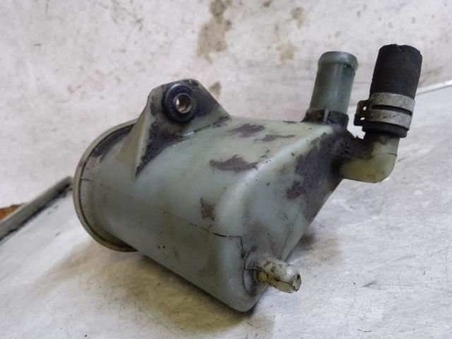 bontott FORD MONDEO III Szervóolaj Tartály