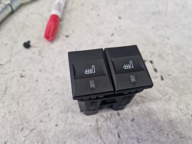 bontott FORD MONDEO III Ülésfűtés Kapcsoló Pár