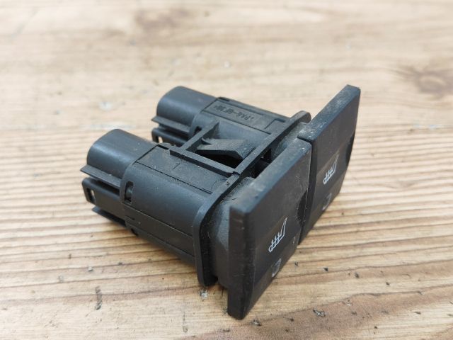 bontott FORD MONDEO III Ülésfűtés Kapcsoló Pár