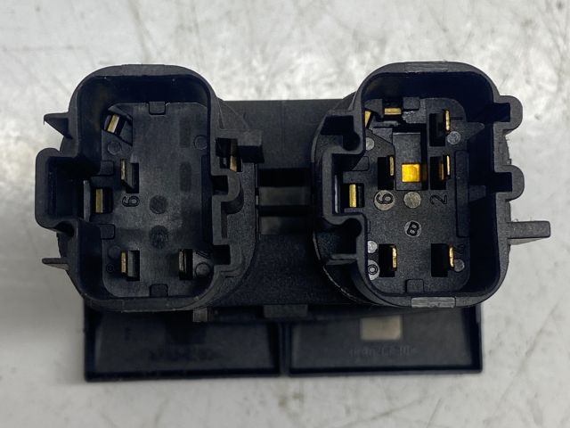 bontott FORD MONDEO III Vészvillogó Kapcsoló