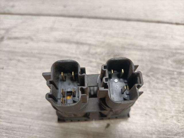 bontott FORD MONDEO III Vészvillogó Kapcsoló