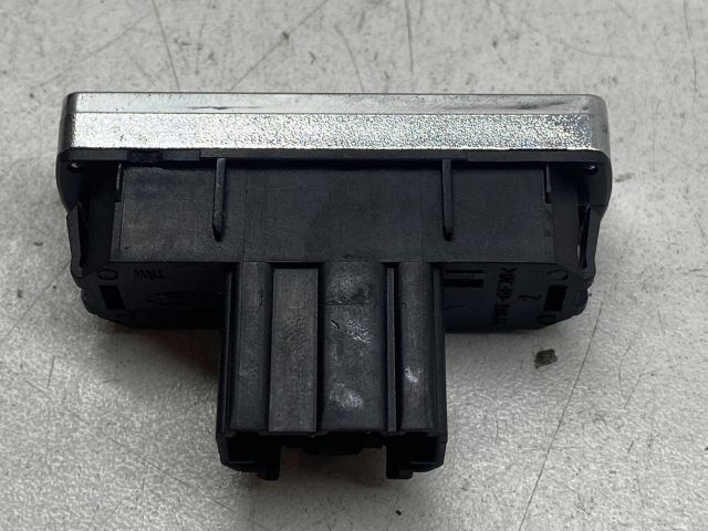 bontott FORD MONDEO III Vészvillogó Kapcsoló