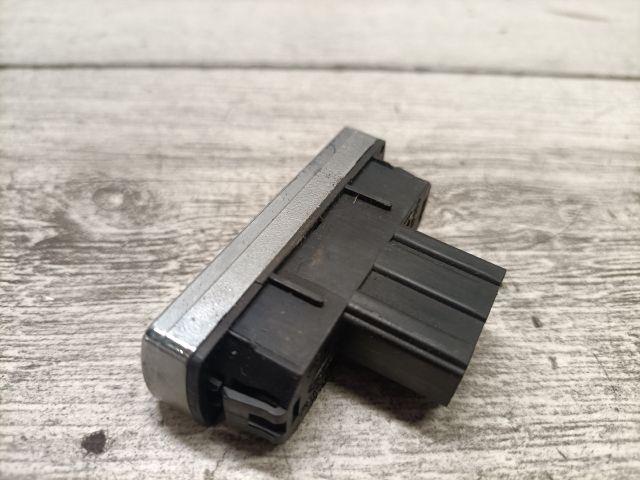 bontott FORD MONDEO III Vészvillogó Kapcsoló