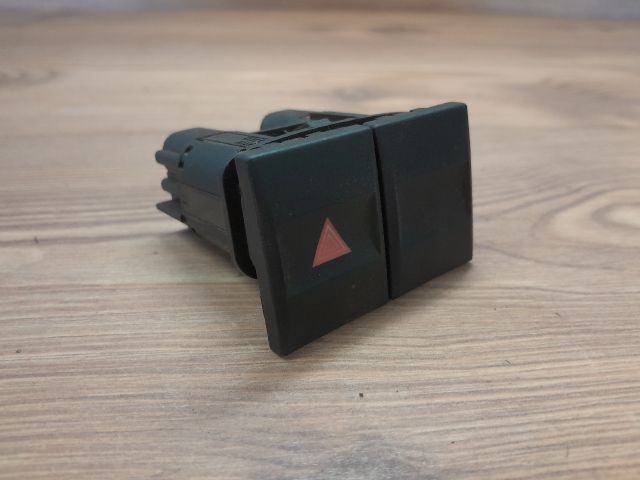 bontott FORD MONDEO III Vészvillogó Kapcsoló