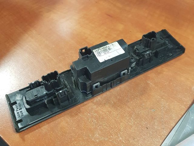 bontott FORD MONDEO III Vészvillogó Kapcsoló