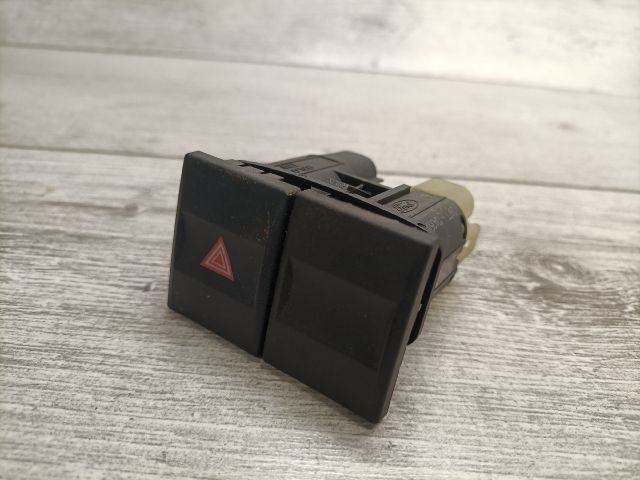 bontott FORD MONDEO III Vészvillogó Kapcsoló