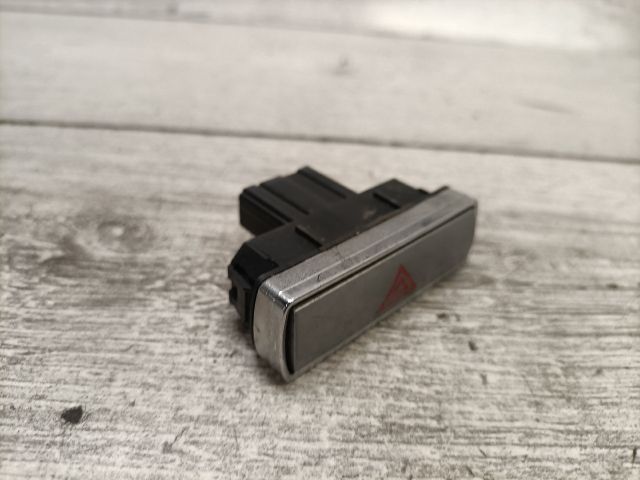 bontott FORD MONDEO III Vészvillogó Kapcsoló