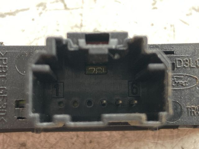 bontott FORD MONDEO III Vészvillogó Kapcsoló