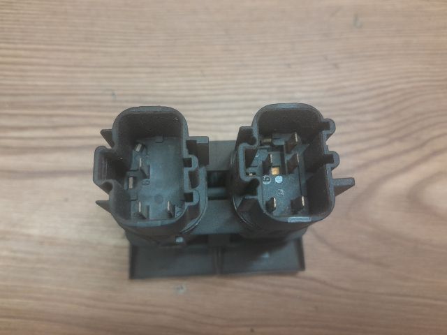 bontott FORD MONDEO III Vészvillogó Kapcsoló