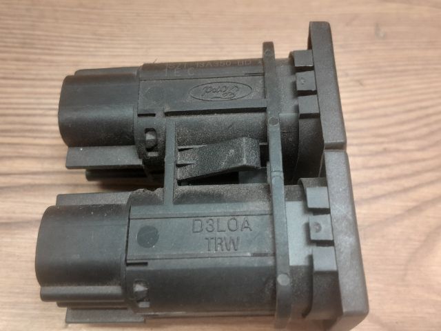 bontott FORD MONDEO III Vészvillogó Kapcsoló