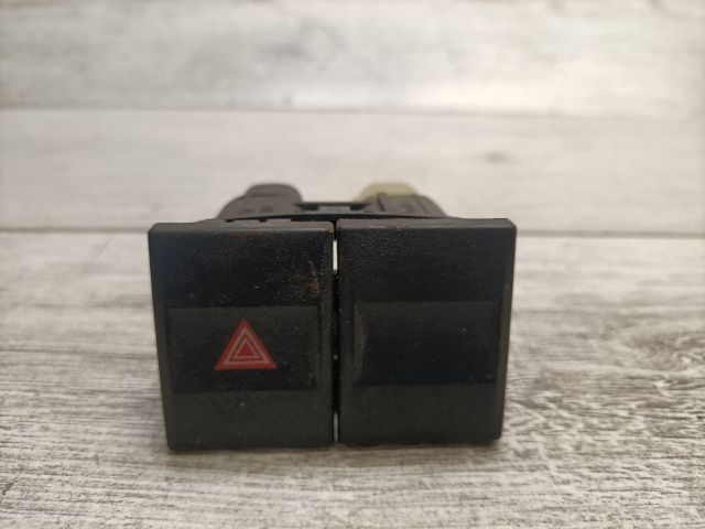 bontott FORD MONDEO III Vészvillogó Kapcsoló