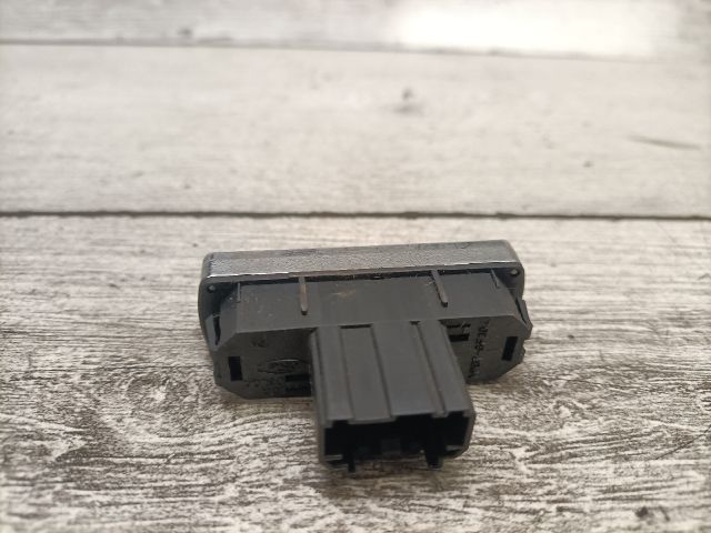 bontott FORD MONDEO III Vészvillogó Kapcsoló