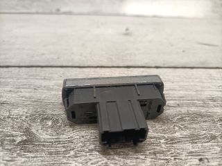 bontott FORD MONDEO III Vészvillogó Kapcsoló