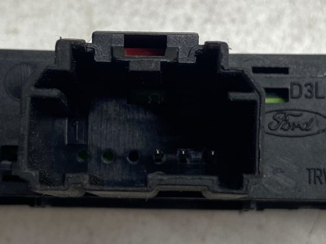 bontott FORD MONDEO III Vészvillogó Kapcsoló