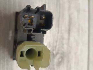 bontott FORD MONDEO III Vészvillogó Kapcsoló