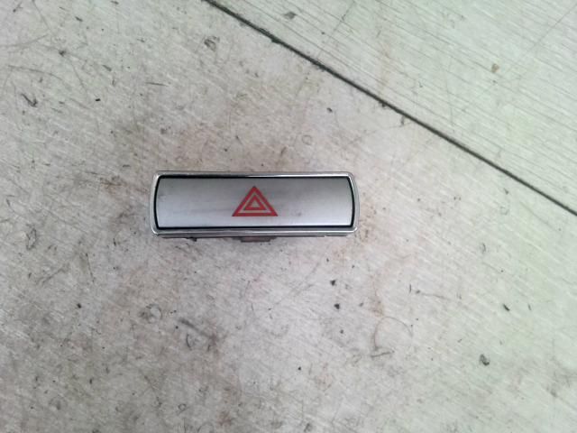 bontott FORD MONDEO III Vészvillogó Kapcsoló