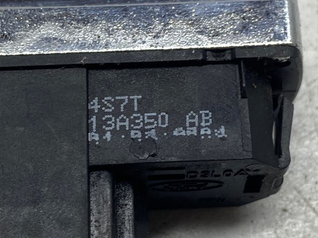 bontott FORD MONDEO III Vészvillogó Kapcsoló