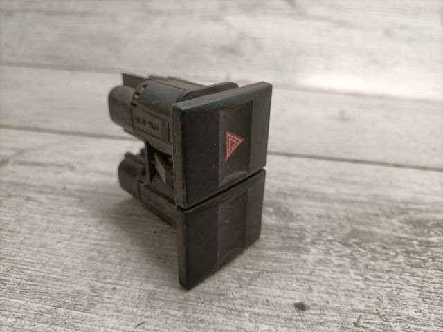 bontott FORD MONDEO III Vészvillogó Kapcsoló