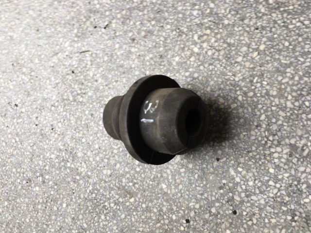 bontott FORD MONDEO III Vízhűtő Radiátor Tartó