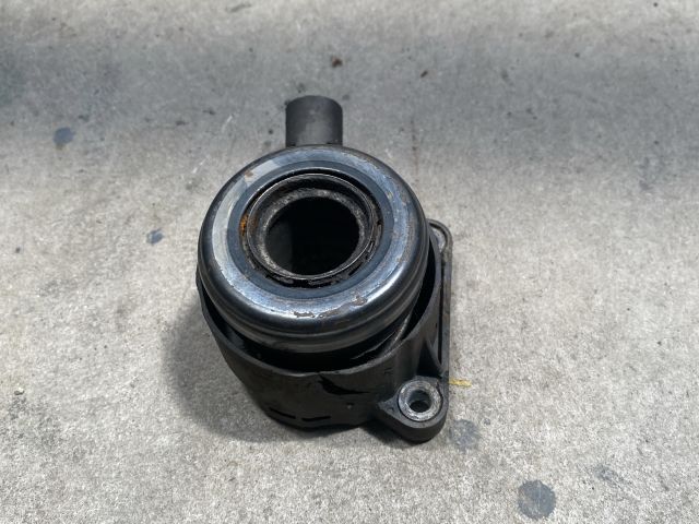 bontott FORD MONDEO IV Kinyomó Csapágy