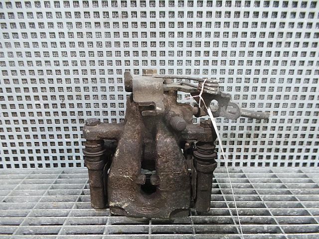 bontott FORD MONDEO IV Jobb hátsó Féknyereg Munkahengerrel