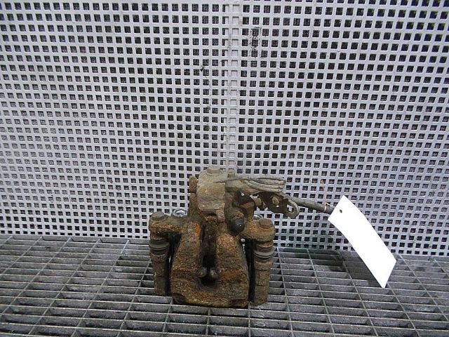 bontott FORD MONDEO IV Jobb hátsó Féknyereg Munkahengerrel