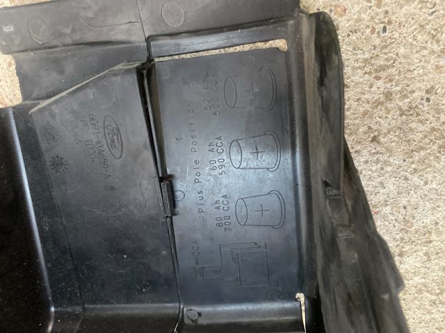 bontott FORD MONDEO IV Akkumulátor Fedél